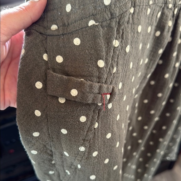 Betty’s Stylish Olive Polka Dot Sleeveless Dress size medium - Picture 4 of 6